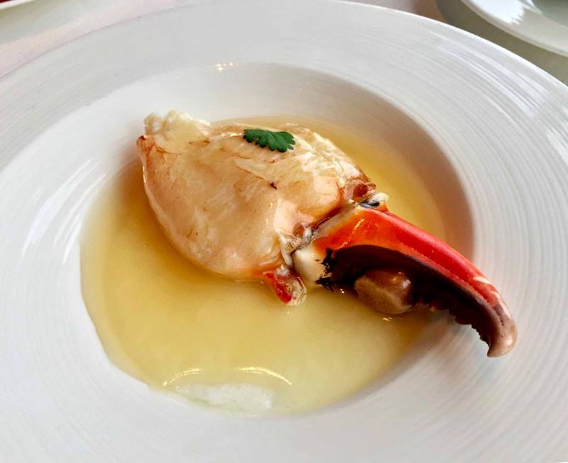 ../Images/z.Tin Lung Heen - The Ritz-Carlton Tin Lung Heen (10).jpg